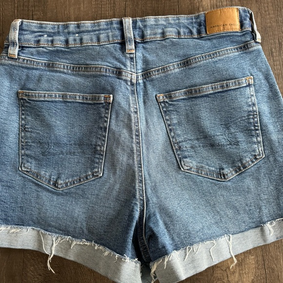 American Eagle Shorts - Picture 4 of 5